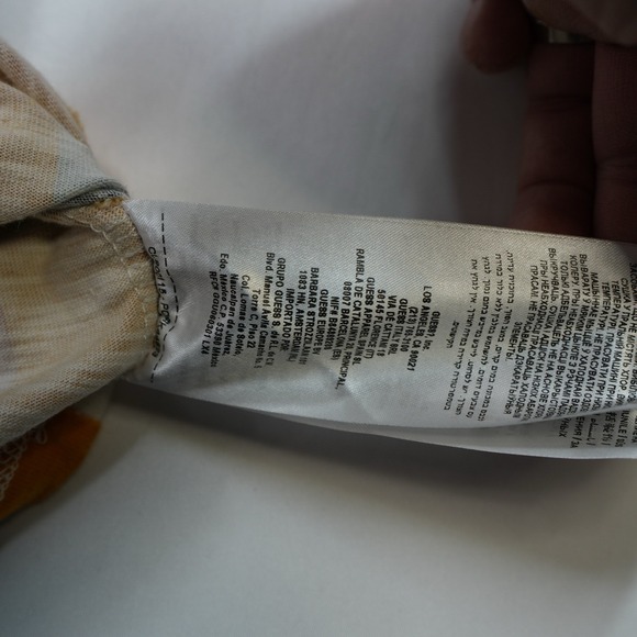 GUESS Los Angeles Men's Size S (20.5x27.5) Striped T-Shirt Short Sleeve Embroid - Picture 9 of 15